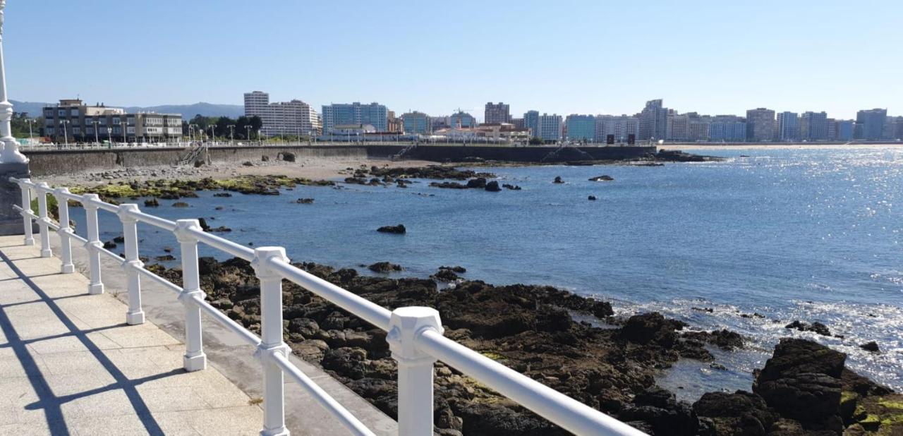 شقة 82 متر مربع من 2 غرفة و2 حمام خاص في Centro خيخون المظهر الخارجي الصورة